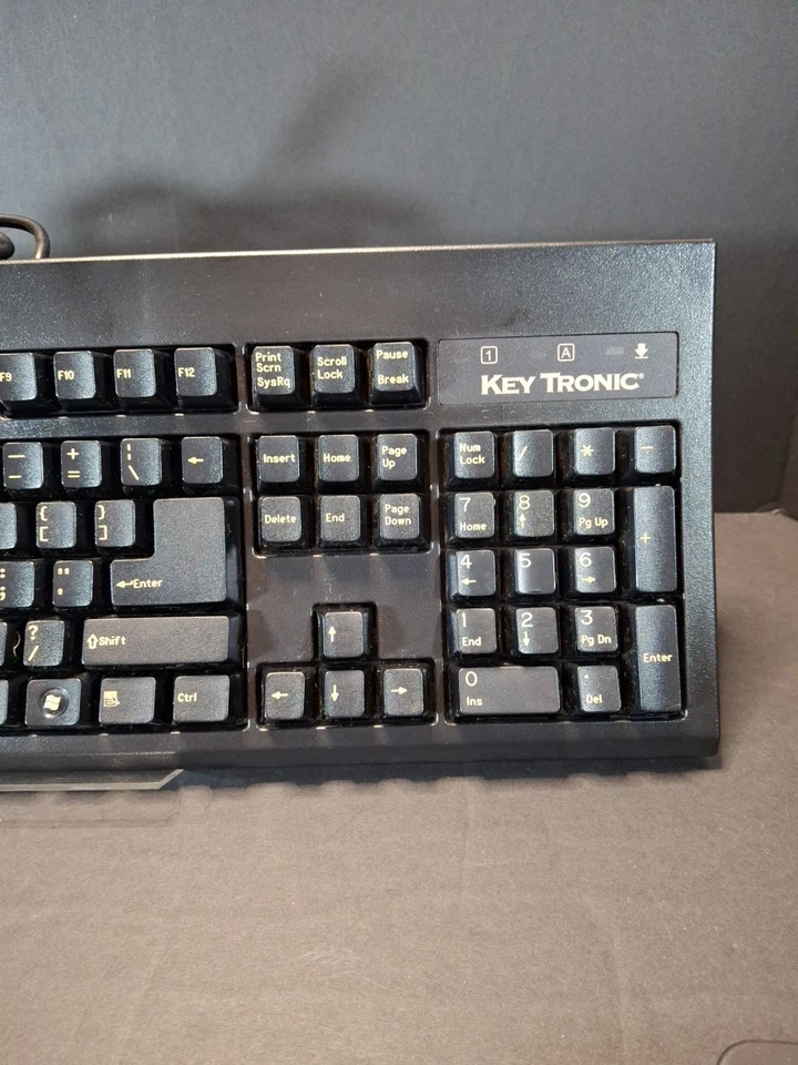 Vintage Keytronic Keyboard KT800P2N10P / E06101P2NP PS/2 - Image 4 of 4