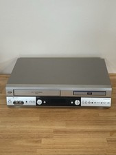 JVC HR-XVC1U DVD VCR Combo Player Recorder. Tested  Working. No Remote