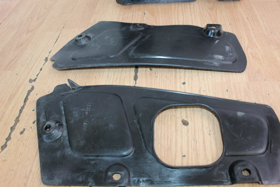 Juego de guardabarros radiador Suzuki King Quad LT-F300F 1999 4x4 Foto 2 de 4