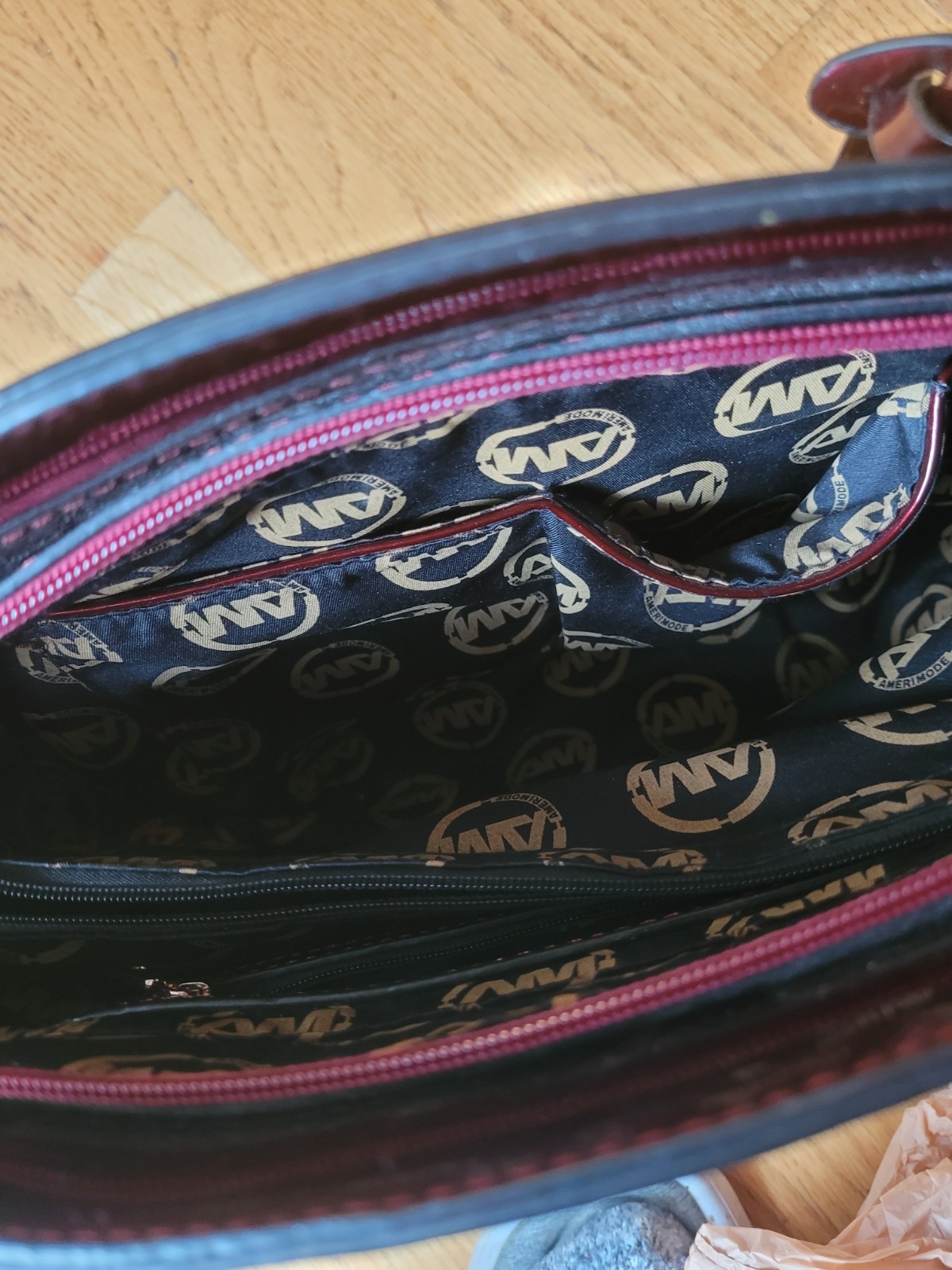 GORGEOUS!    Ameri Mode Hand Bag - Leopard Print … - image 6