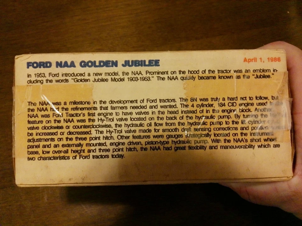 ERTL 1953 Ford NAA Golden Jubilee Tractor Collectors Series NEW IN BOX - Image 4 of 4