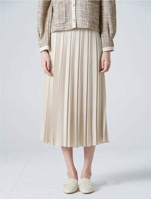 beige pleated maxi skirt