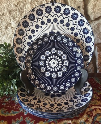 8 Piece Set 21st & Main Plates Blue White Pottery 4 Dinner 4 Salad/Dessert NWOT