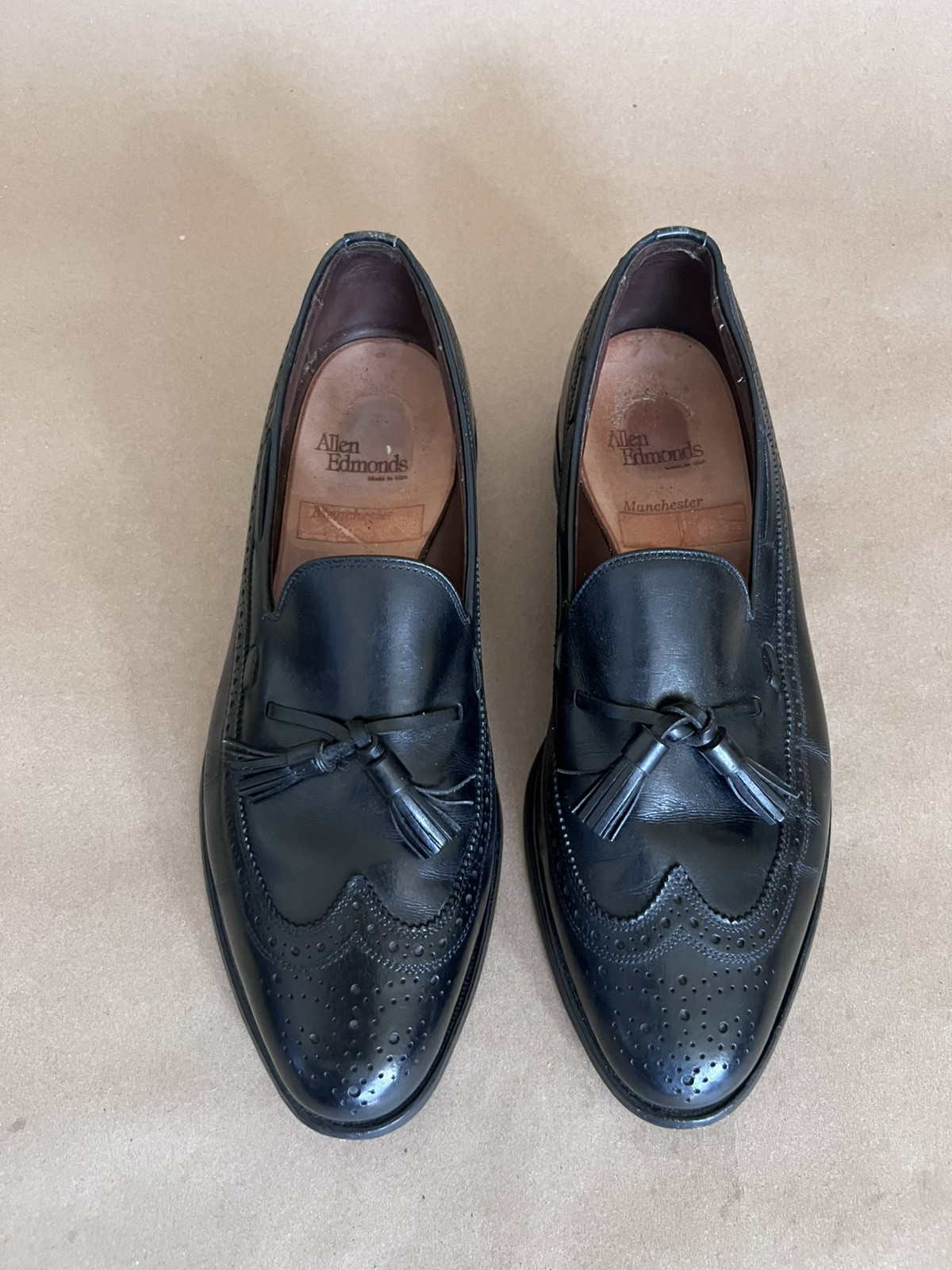 Allen Edmonds Men display picture 3
