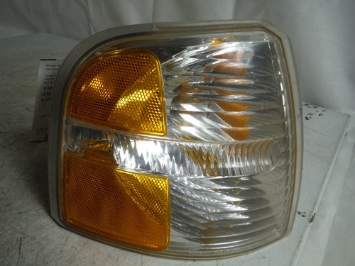 2004 Ford Explorer Passenger Right Headlight Corner Lamp OEM 2002-2004