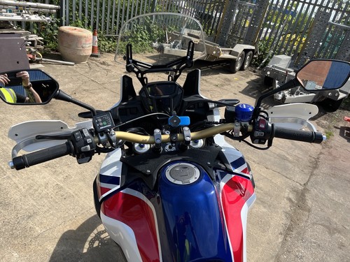 Honda CRF 1000 Africa Twin DCT - Picture 3 of 8