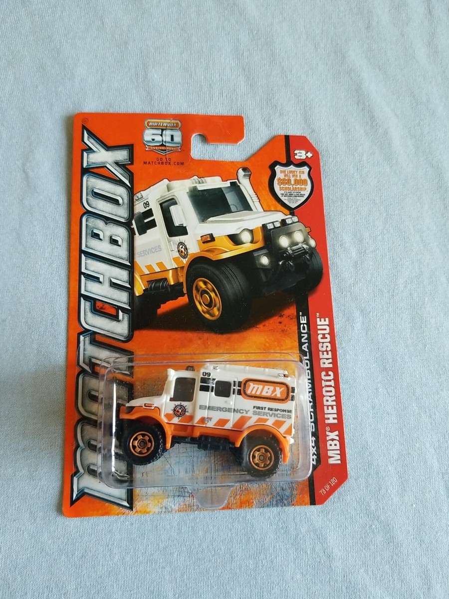 2013 Matchbox 4X4 SCRAMBULANCE White 73/120 GREAT CARD Heroic