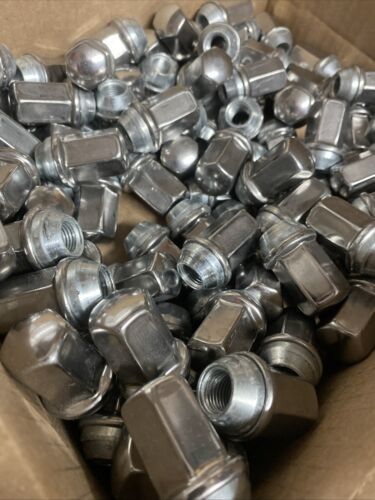 Set Chevrolet GMC Cadillac OEM 14mm x 1.5 Wheel Lug Nuts 1500 2500HD Take Offs