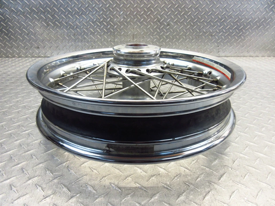 Llanta delantera Victory Touring 2005 05 OEM video recto 16x3 Foto 2 de 4