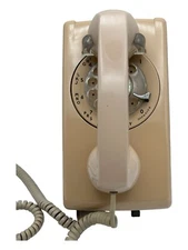 Vintage AT&T Electric Bell System Wall Telephone Peach?