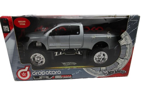Hot Wheels 1:18 Scale 1969 Dodge Charger & Nissan Z Red Lot (x2