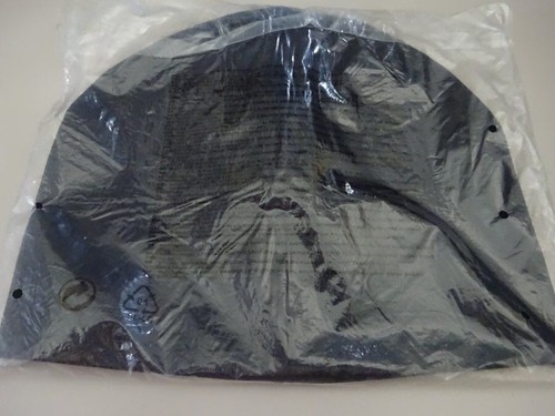 BNWT Rare Alexander Wang x H&M Unisex Logo Beanie - 2014 Collaboration - - Picture 5 of 5