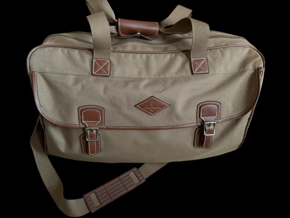 Juego de equipaje Atlantic años 80 de colección lona, ropa y bolso de mano imitación cuero Foto 2 de 4