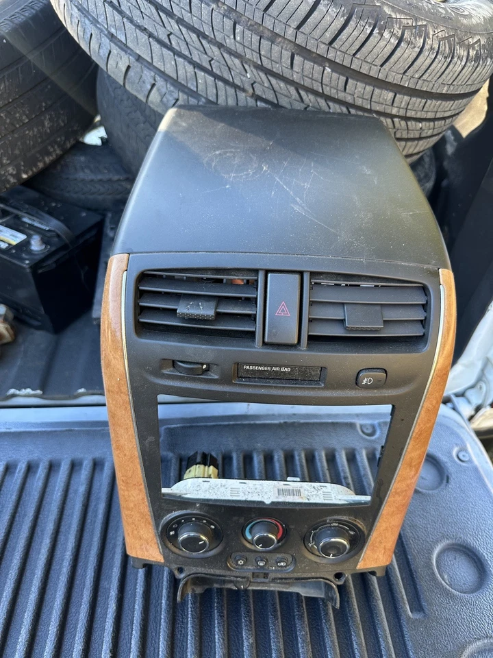 2006-2007 Saturn Vue OEM Climate Control Radio Display Dash Bezel wood grain  - Image 3 of 3