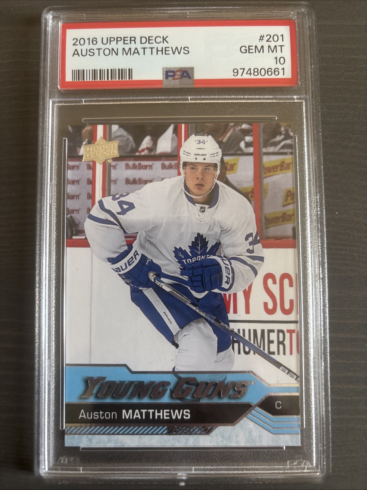 2016-17 Upper Deck Young Guns Hockey Rookie #201 Auston Matthews PSA 10 GEM MT