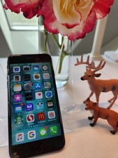 Apple iPhone 7 - 128 GB - Black T-Mobile Cracked Screen