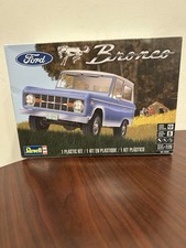 Revell Ford Bronco 125 Scale 85-4320 Factory Bagged Parts Revell Ford Bronco 125 Scale 85-4320 Factory Bagged Parts