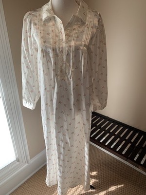 Miss Elaine nightgown new nwt medium m cotton backed satin shiny roses long soft