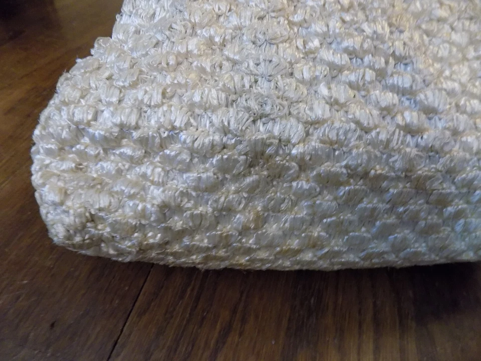 Vtg Handbag 1960s Ivory Woven Coated Straw Raffia Gold Frame Kiss Lock Vendi HTF - Image 3 of 4