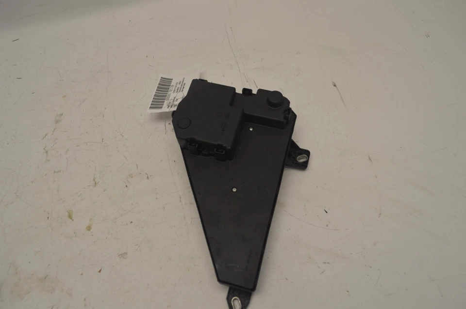 BMW M5 2006-2010 maletero trasero distribución de energía relé de fusibles bloque OEM Foto 3 de 4