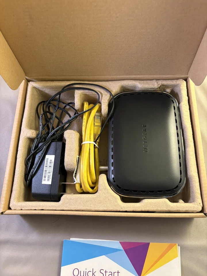 NETGEAR High Speed DOCSIS 3.0 Cable Modem CM400-1AZNAS - Image 3 of 4