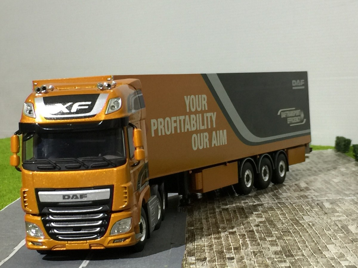 DAF XF Super space cab 6x2 box trailer 3 axle, WSI truck models 1