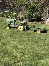 Vintage John Deere Pedal Tractor W/ Trailer  As-is