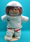 VINTAGE CABBAGE PATCH KIDS ASTRONAUT RED HAIR BLUE EYES ON STAND -- C-41