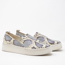 Vince Saxon 2 Women Slip On Sneakers Gray Snakeskin Print Leather Platform 6