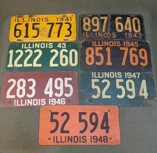 Vintage 1940s Illinois License Plate Lot of (7) -5 Soy Fiberboards / 2 Metals