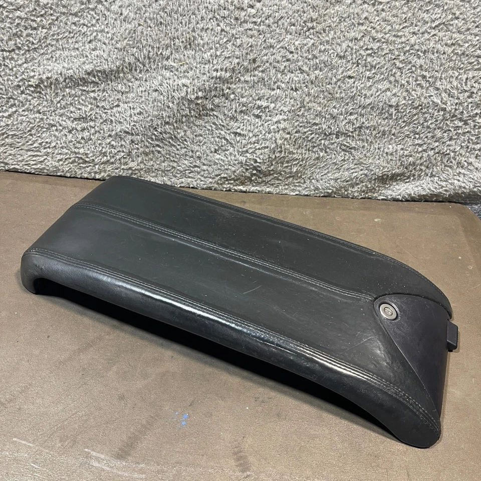 Крышка подлокотника передняя центральная консоль Acura RDX 2007-2012 годов выпуска черная кожа - Изображение 4 из 4