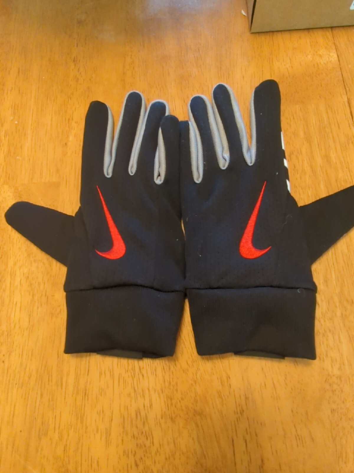 Nike Bulldogs NCAA Champions Football Gloves M UGA Pro Superbad