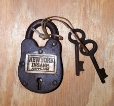 New York Insane Asylum Cast Iron Working Lock With 2 Keys Rusty Antique Finish  