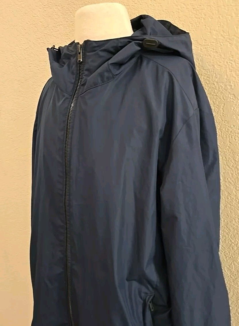 Uniqlo Mens Jacket Navy Blue Sz S  Windbreaker Packable Hooded Full Zip