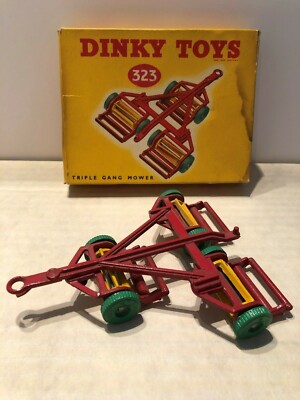 DINKY TOYS MECCANO LTD No. 323 TRIPLE GANG MOWER BOXED MADE IN ENGLAND