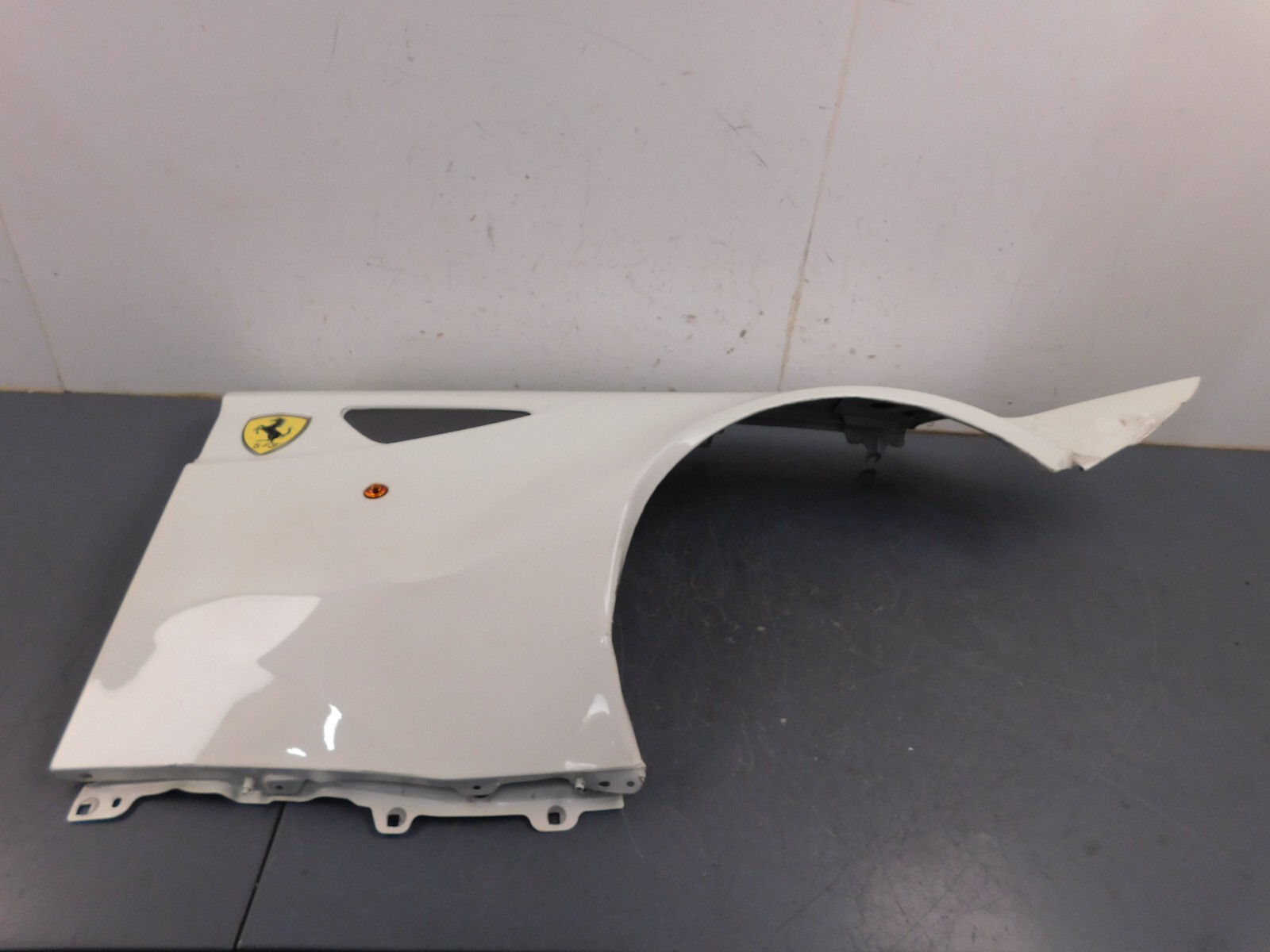 2015 11 12 13 14 16 Ferrari FF Right Passenger Fender - Damage #7170 J1