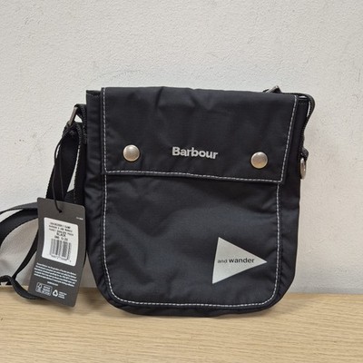 Barbour X And Wander Crossbody Mini Schultertasche Tasche schwarz Größe 8'' Oi Polloi