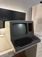Zenith Data Systems Z-89 Personal Computer  TESTED and WORKING