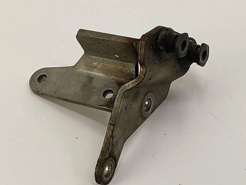 VW GOLF VIII CD1 Auspuffhalter 04L131561J 1.97 Diesel 2014 30550476