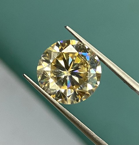 Loose Moissanite Stones - Round Yellow VVS1 Quality, 3~8mm, Lab-Created, Excellent Cut