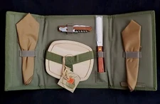Vtg Compact Tri-fold Harry&David wine/cheese travel picnic set for two NWT