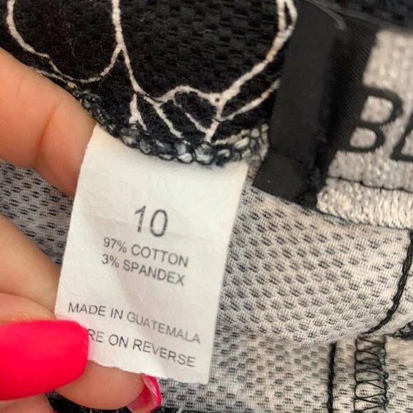 Pantalones cortos para mujer Briggs New York florales talla 10 algodón spandex tejido. Foto 3 de 4