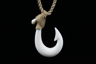 Hawaiian Fish Hook Necklace (Buffalo Bone) - Hand Carved, Maui Hook, Small  Size | eBay