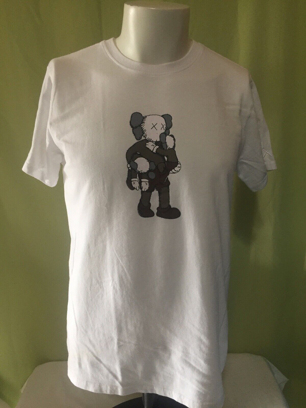 Uniqlo x KAWS Companion UT Men’s White T Shirt Si… - image 1