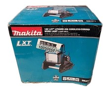 NEW!! MAKITA 18V LXT Lithium-Ion Cordless/Corded Work Light (Light Only)