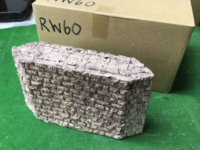 Stone Style Bridge Support Pier - OO Scale HO Scale 75 MM Tall RW60