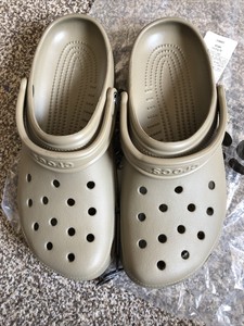 crocs size 43