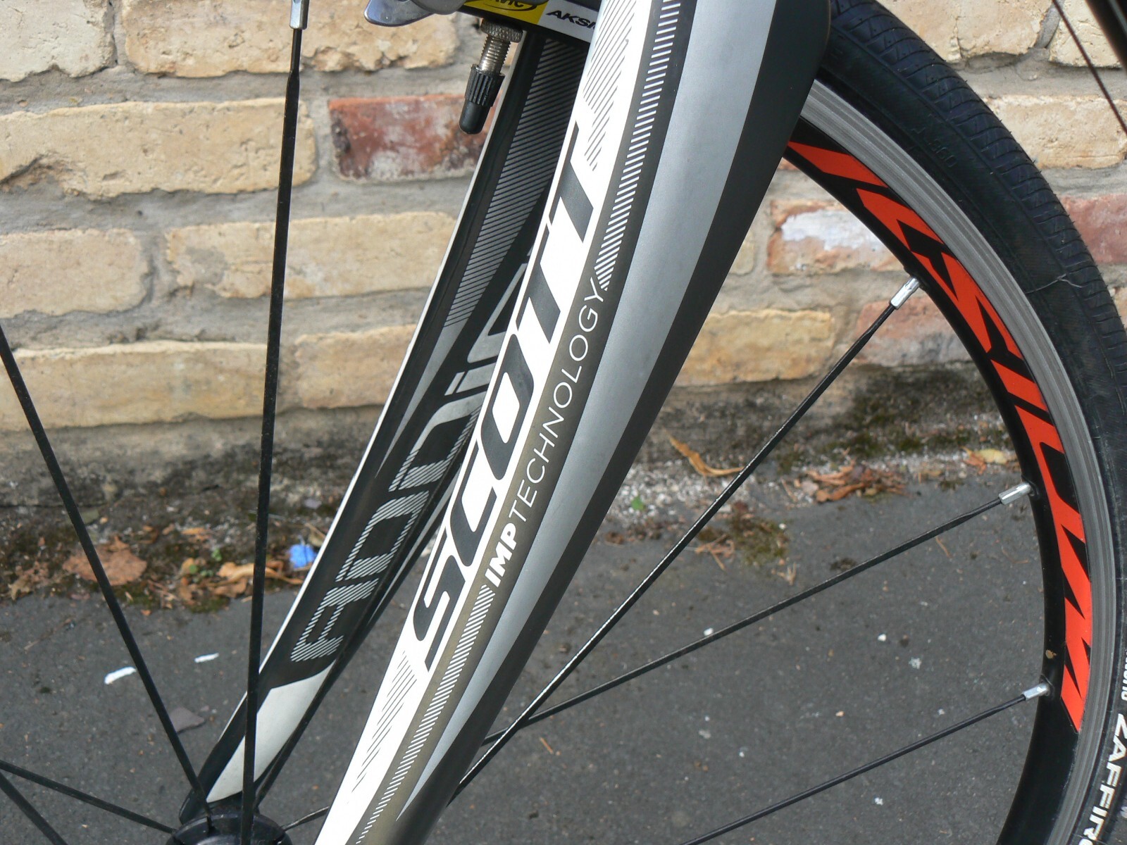 scott addict r3 full carbon road bike eBay