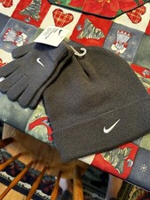 NEW Nike Kids 2 Piece Winter Accessories Set Gloves And Beanie - Gray