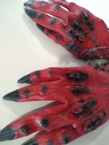 Amscan Rubber Devil Hands Constume Dress Up Play Halloween Red! Sku#8 - Picture 4 of 7